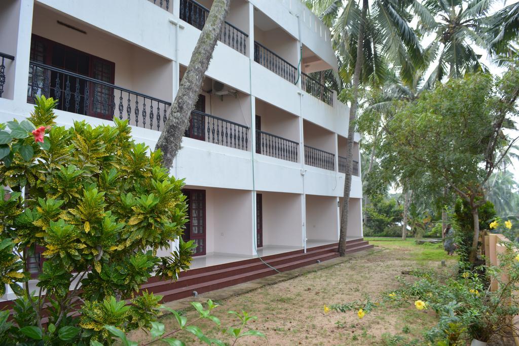 Indeevaram Apartments Kovalam Exterior foto